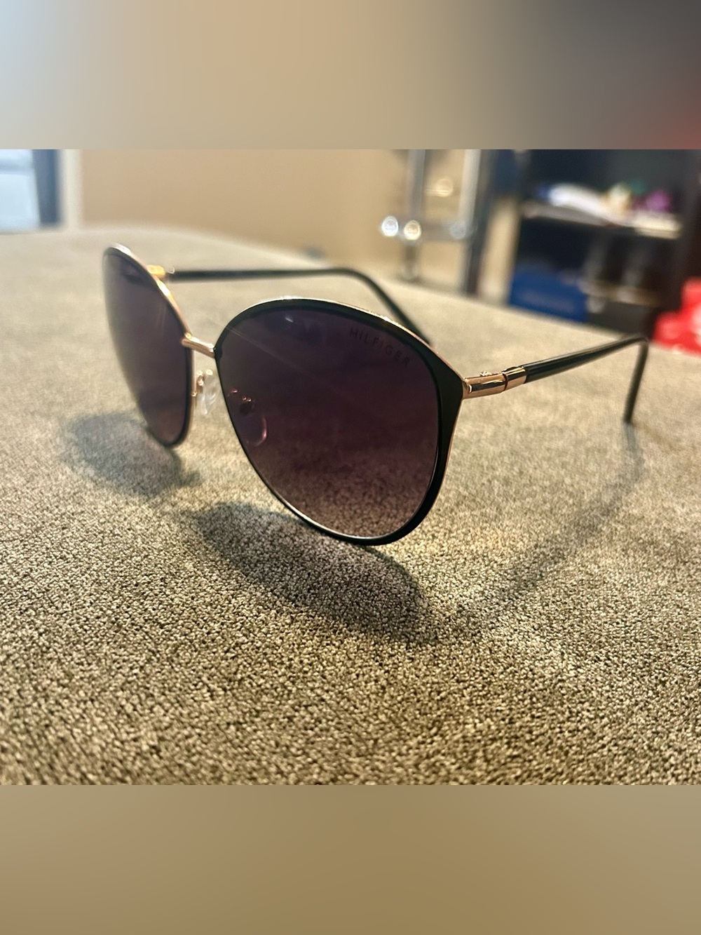 Women’s Tommy Hilfiger sunglasses
